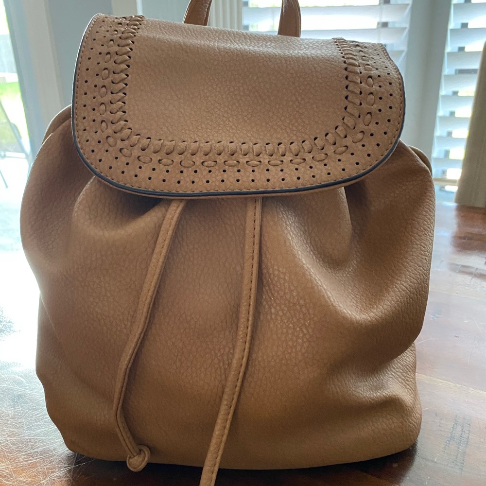 12 inch backpack
